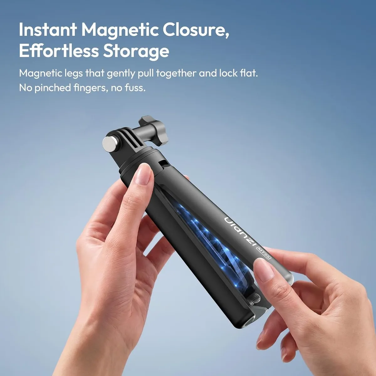The ULANZI MT95 legs close together and stay there magnetically for a comfortable hand grip.